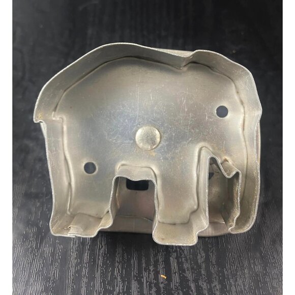 Vintage Metal Elephant Cookie Cutter With Green Wooden Knob Handle - Picture 2 of 3